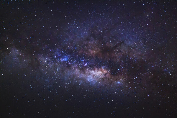 Длительная экспозиция фотографии с Мбаппе
