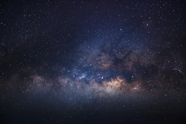 Primo piano della Via Lattea, fotografia a lunga esposizione, con grano — Foto Stock