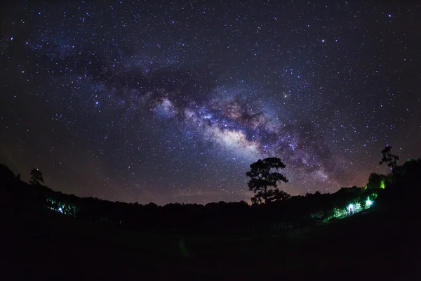 Milky way κατά phu — Φωτογραφία Αρχείου