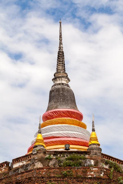 Tempel in Thailand heißt wat ratchaburana, phitsa nulok — Stockfoto