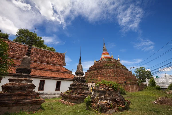 Tempel in Thailand heißt wat ratchaburana, phitsanulok — Stockfoto