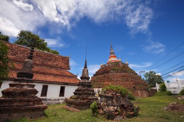 Tayland tapınak wat ratchaburana, phitsanulok adında