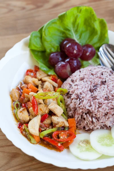 Pollo y verdura Remover con arroz —  Fotos de Stock