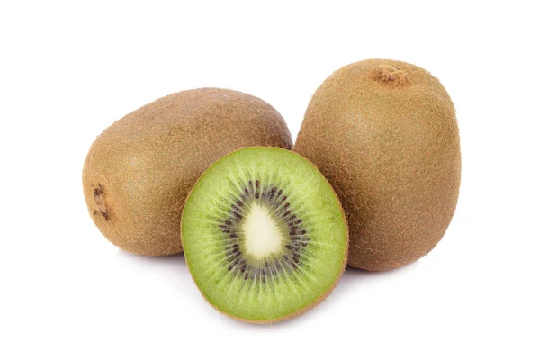 Fruta kiwi cortada isolada sobre fundo branco — Fotografia de Stock