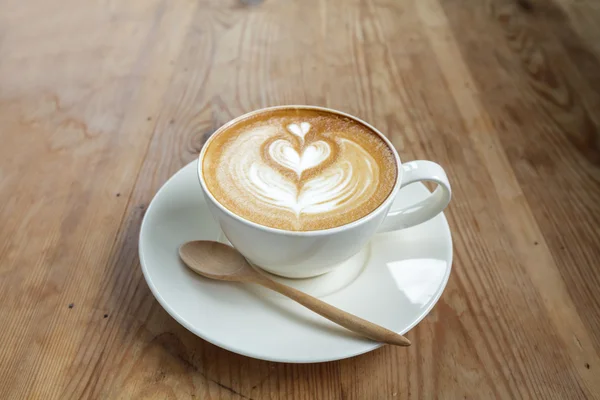 Een kop koffie latte. — Stockfoto