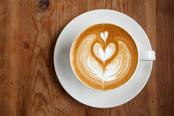 Een kop koffie latte. — Stockfoto