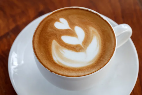 Kopp kaffe mocha på trä — Stockfoto