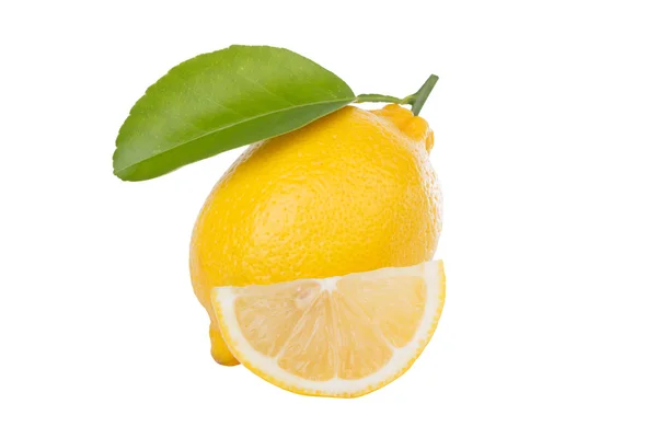 Lemon segar diisolasi pada latar belakang putih — Stok Foto