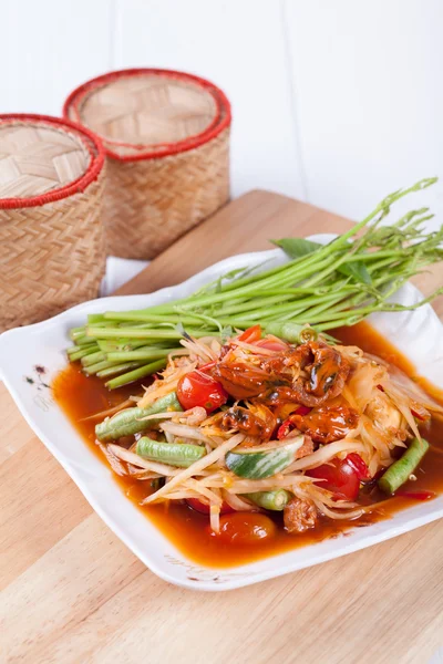 Somtum (tum 海东路)、 泰国木瓜沙拉美味的食物 — 图库照片