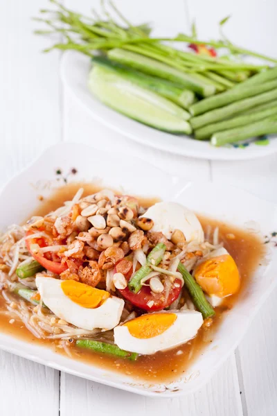 Somtum (tum thai), pepaya salad makanan lezat di thailand — Stok Foto