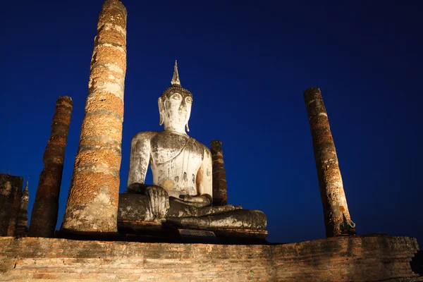 Starověké socha Buddhy. Sukhothai historický park, sukhothai prov — Stock fotografie