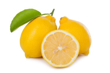 limon beyaz arkaplanda izole