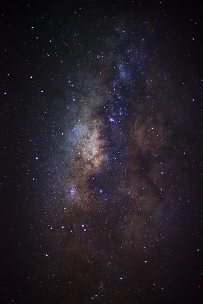O centro da galáxia Via Láctea, fotografia de longa exposição, com grãos — Fotografia de Stock