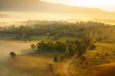 puslu sabah sunrise Dağı'nda Khao-kho: Phetchabun, Thailand