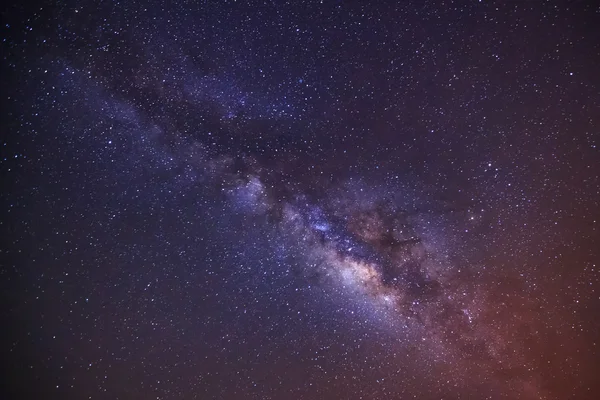 Beautiful milkyway on a night sky, Long exposure photograph, wit — Stock Photo, Image