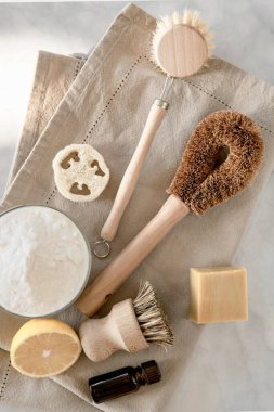 Mutfak temizliği konsepti sıfır. Çevre dostu doğal temizlik araçları.