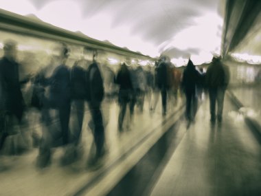 Metroda kalabalık