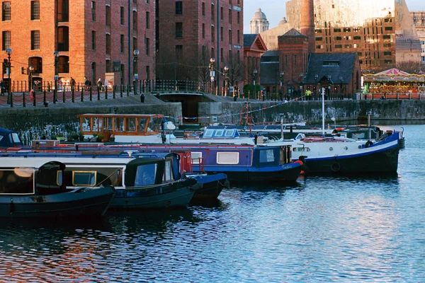 Liverpool Reino Unido Diciembre 2020 Barcos Muelle Salthouse —  Fotos de Stock