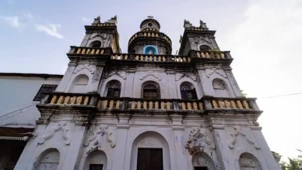 Vieille église portugaise. Hyper péremption — Video