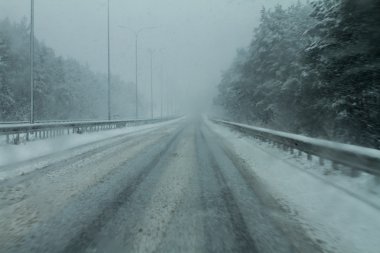 karlı kötü yol