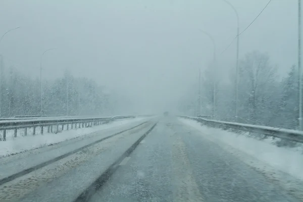 Kışın tehlike yol