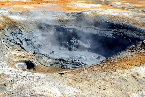 Vue Sol Fumeur Des Pots Boue Bouillante Dans Zone Géothermique — Photo