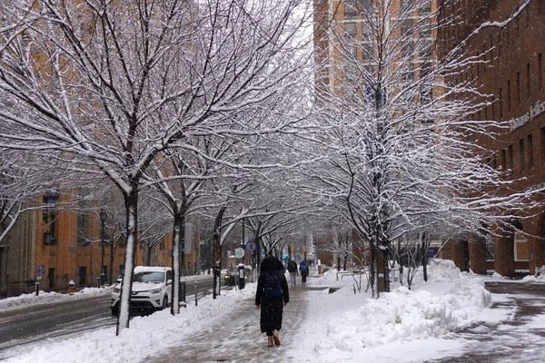 Philadelphia Pennsylvania February 2021 People Walking Street Jefferson University Snowstorm — Stock Photo, Image