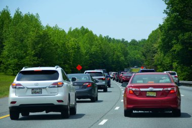 Aberdeen, Maryland, ABD - 17 Mayıs 2021 Baltimore ve Washington 'a doğru 95 numaralı otoyol trafiği