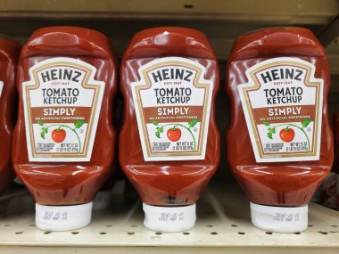 Wilmington, Delaware, ABD - 3 Şubat 2026 - Heinz Domates Ketçapı basit malzemeleri vurguluyor ve aile şişesinde yapay tatlandırıcı yok.