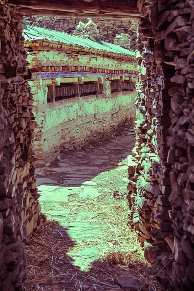 Ruedas de oración budistas - Región de Annapurna . —  Fotos de Stock