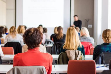 İzleyici iş Konferansı'nda.