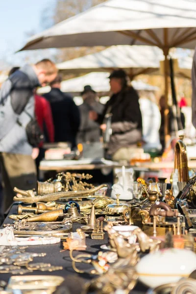 Objects being sold on flea market. — Stock Photo, Image