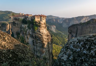 Roussanou Manastırı