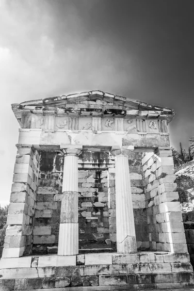 The Athenian Treasury at Delphi, Greece — Stock Photo, Image