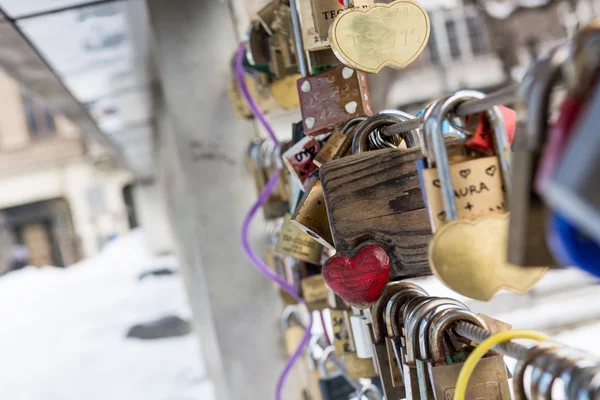 Wooden love lock — Stock Photo, Image