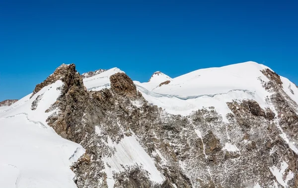 Vue sur la montagne. — Photo