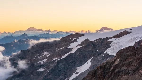 Alpin solnedgång. — Stockfoto