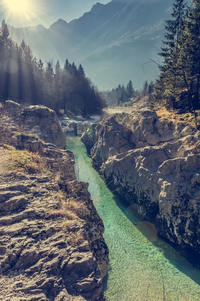 Gebirgsflussschlucht. — Stockfoto