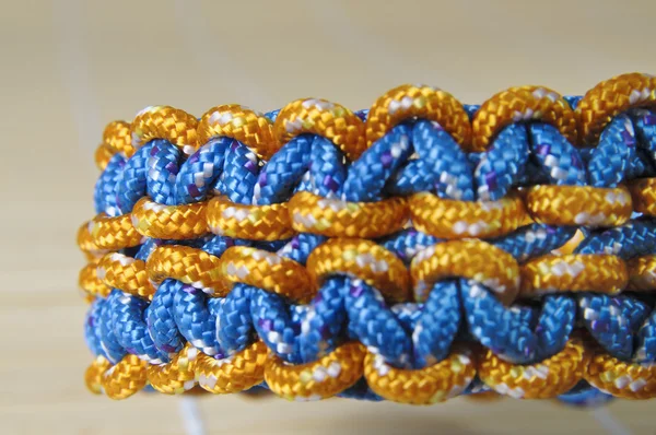 Dos colores paracord macro pulsera — Foto de Stock