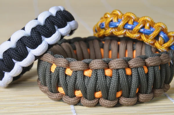 Tres colores diferentes paracord — Foto de Stock