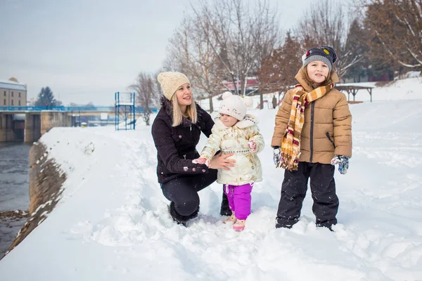 Happy Family Mom Son Daughter Winter Clothing Winter Time Outdoor — Stock Photo, Image