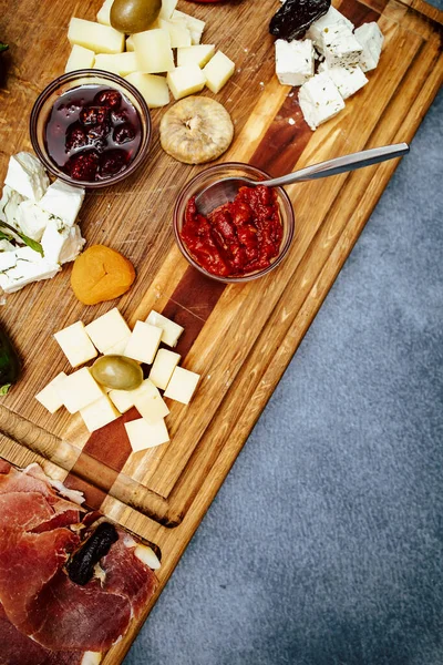 Italian Appetizers Selection Wooden Board Meat Cheese Dry Fruits — Stock Photo, Image