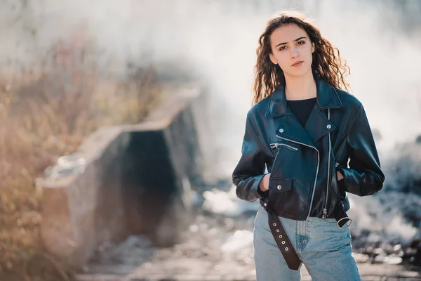 Outdoor Portrait Beautiful Teen Brunette Girl Black Leather Jacket Smoke — Stock Photo, Image