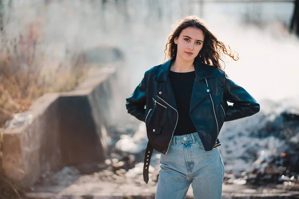 Outdoor Portrait Beautiful Teen Brunette Girl Black Leather Jacket Smoke — Stock Photo, Image