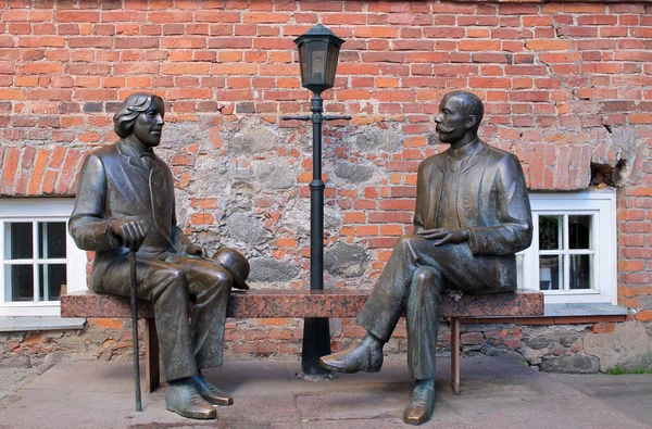 Rzeźby dwóch pisarzy w Estonii — Zdjęcie stockowe
