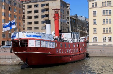 Rıhtımın eski fener gemisi