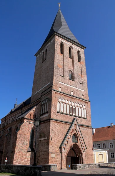 Mittelalterliche lutherische St.-Johannes-Kirche in Estland — Stockfoto