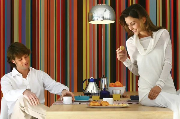 Pareja desayunando sano l —  Fotos de Stock