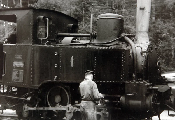 Foto antigua Locomotora reparaciones mecánicas —  Fotos de Stock