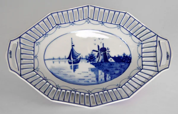 Bol de service en porcelaine antique Image En Vente